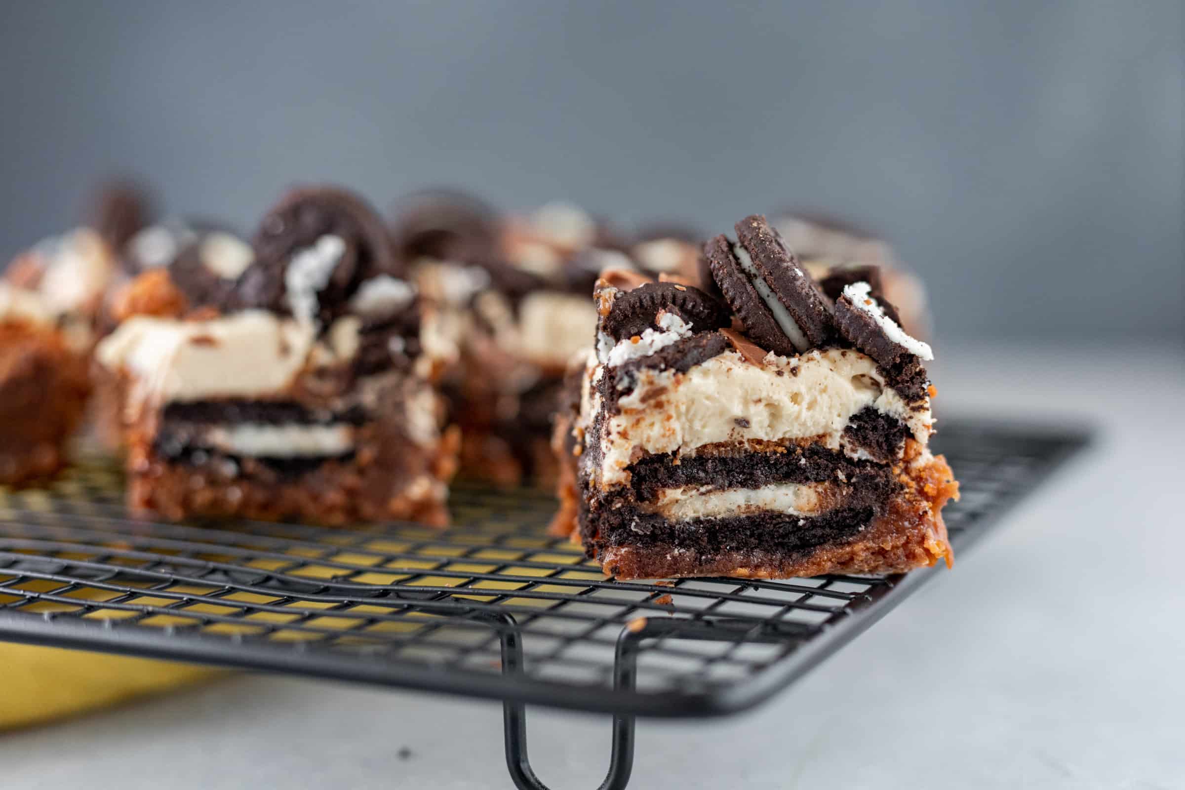 Oreo brownies met roomkaas frosting