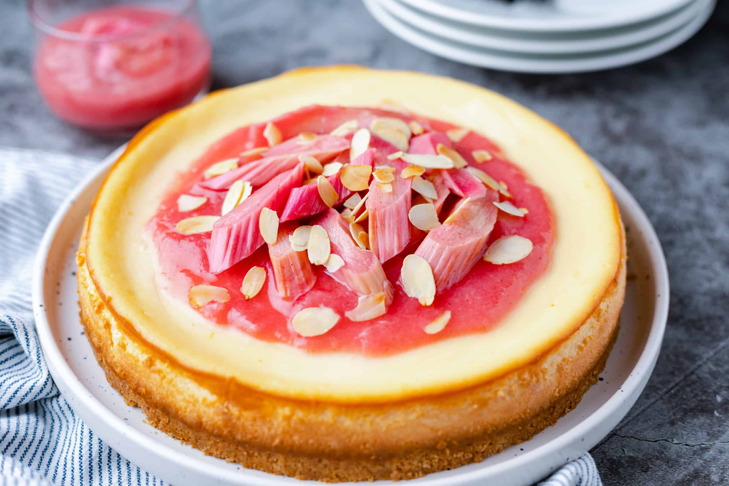 Ricotta cheesecake met rabarber