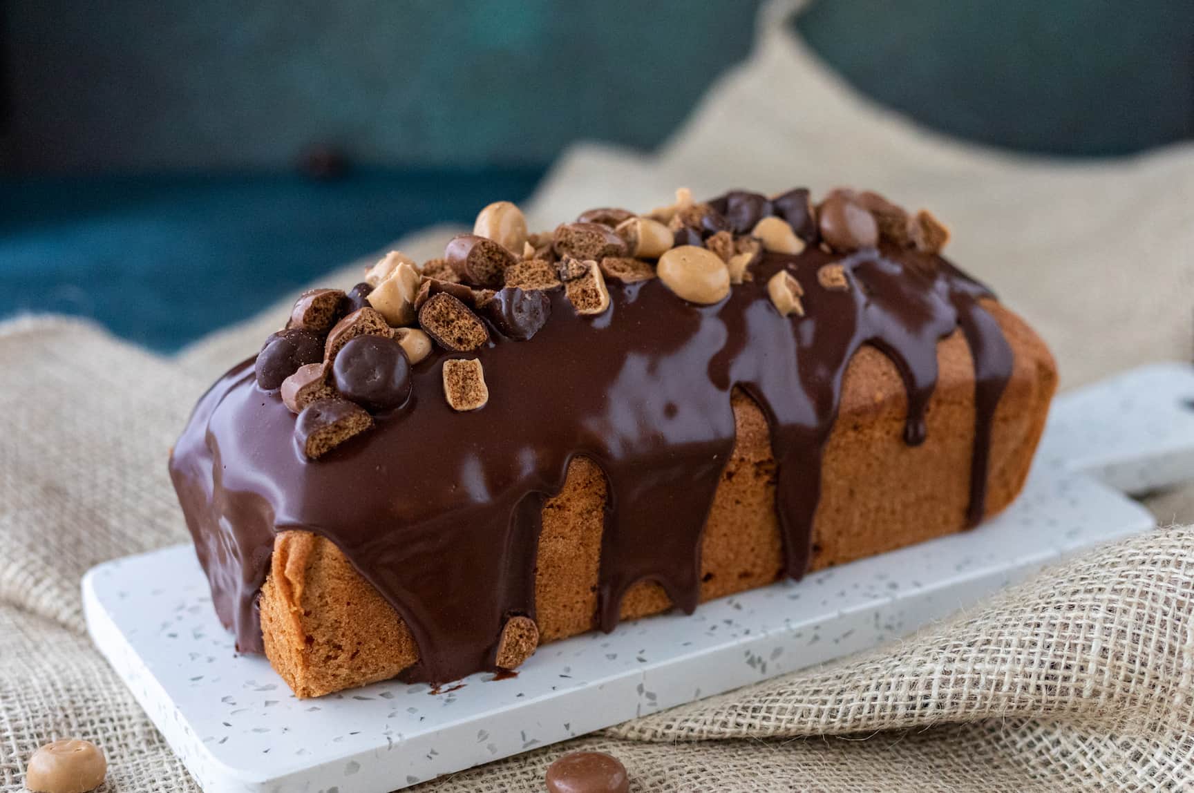 Sinterklaascake met pindakaas en kruidnoten